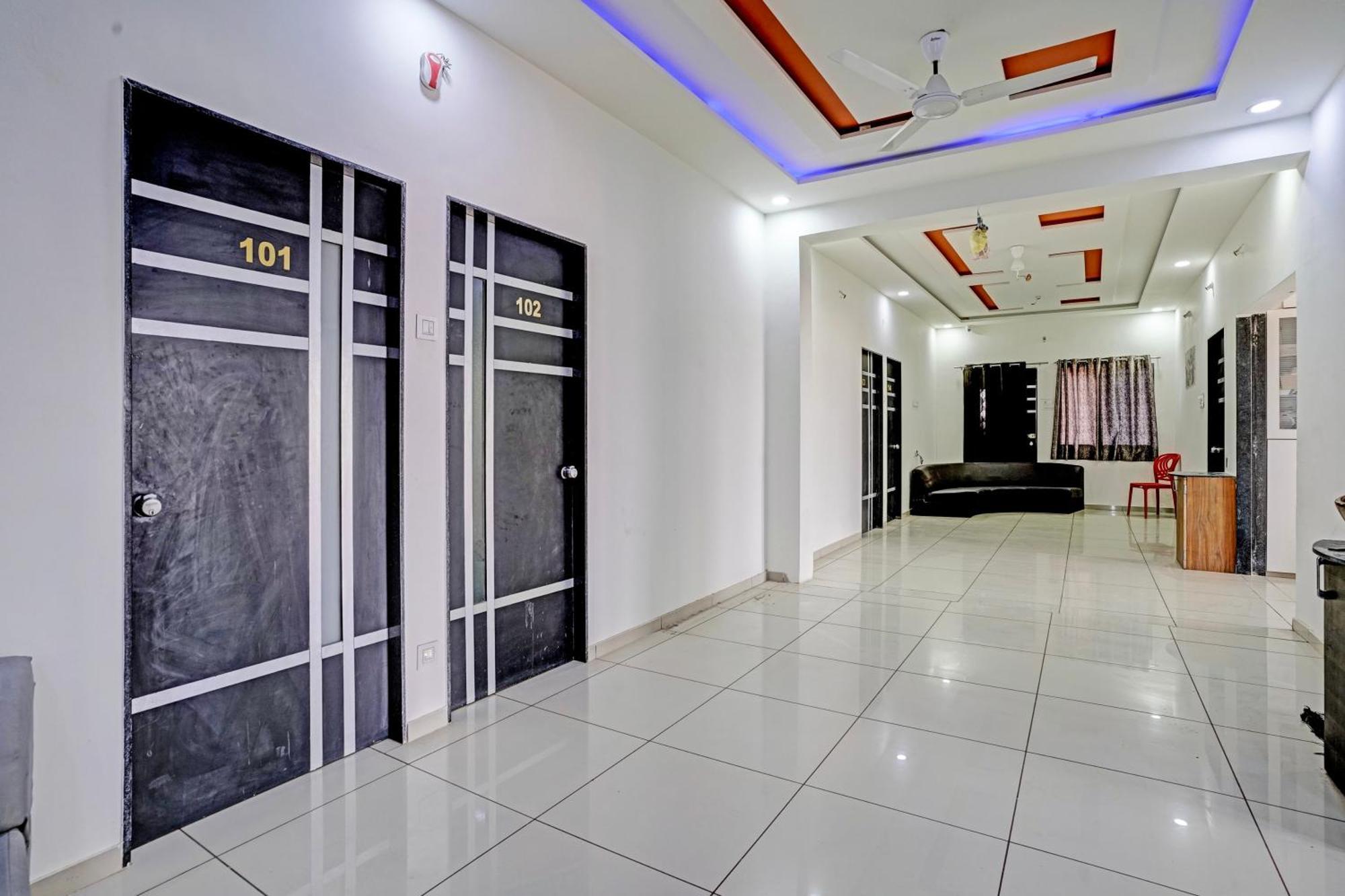 Hotel O White Palace Hotel Rajkot Eksteriør bilde